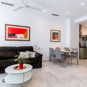Apartamento Puerta Jerez, Sevilha